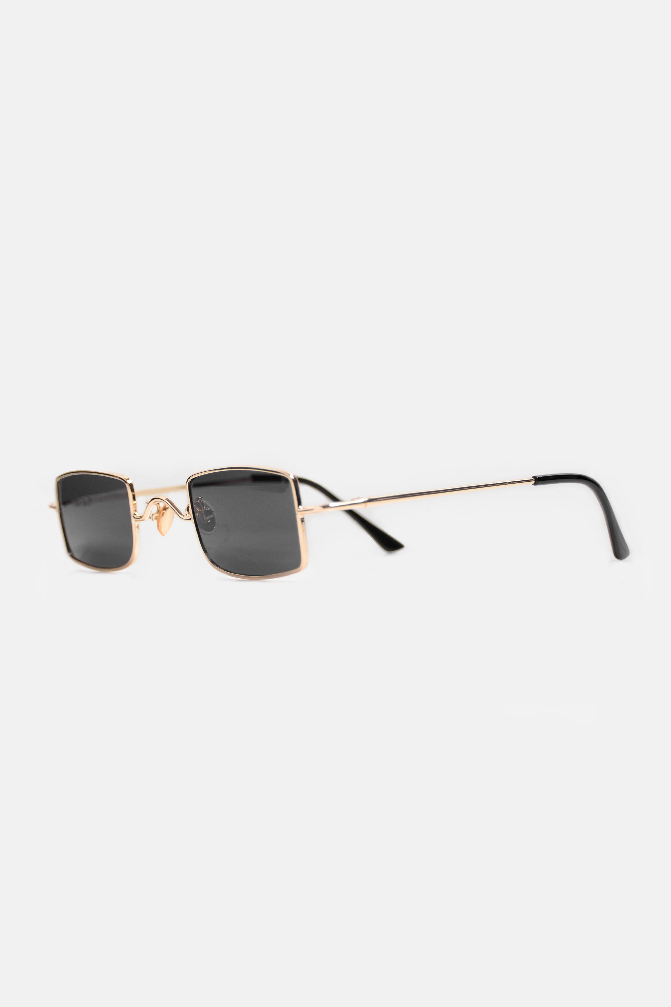 Bette Sunnies Negras - Dorado