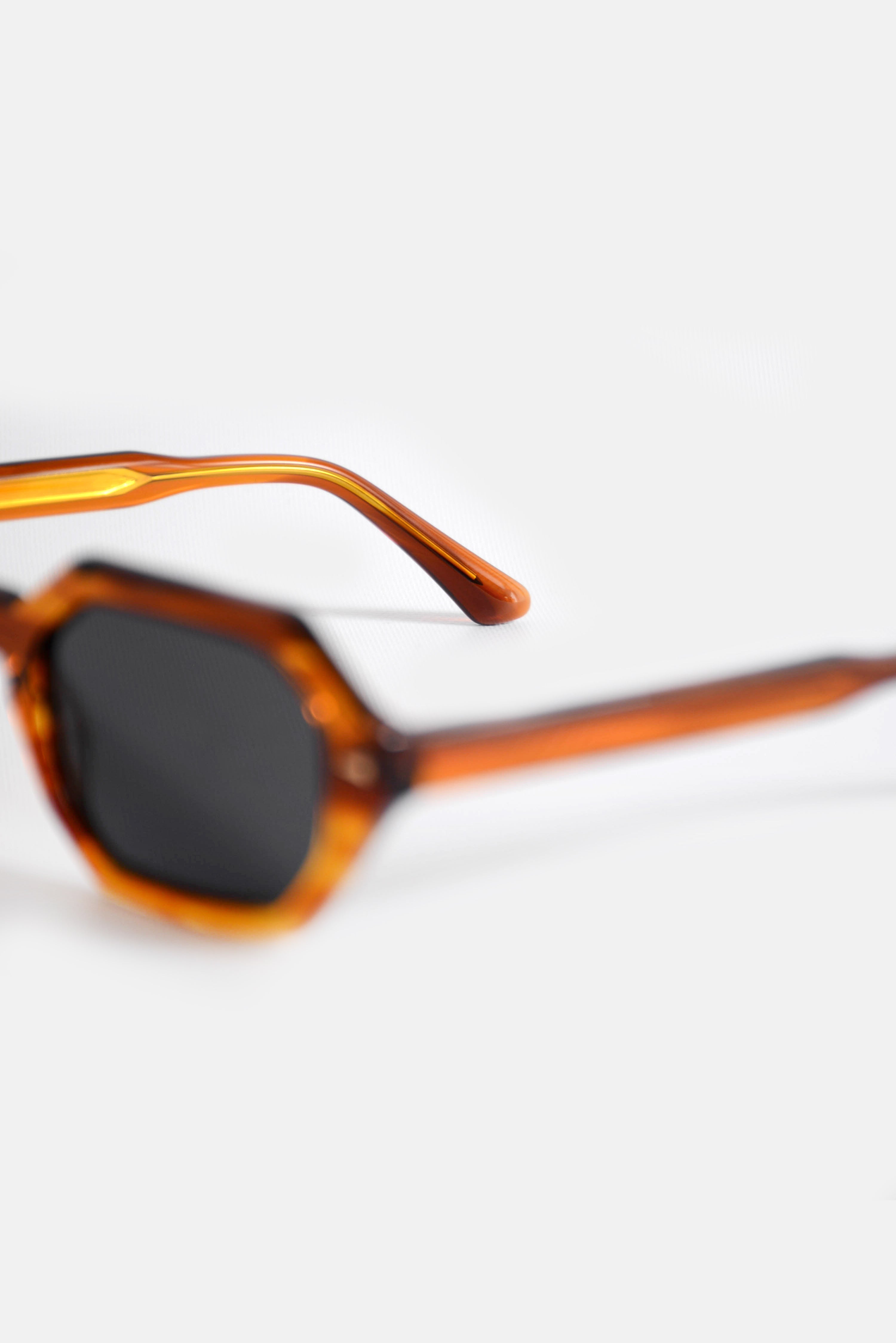 Bowie Sunnies Amber Tort