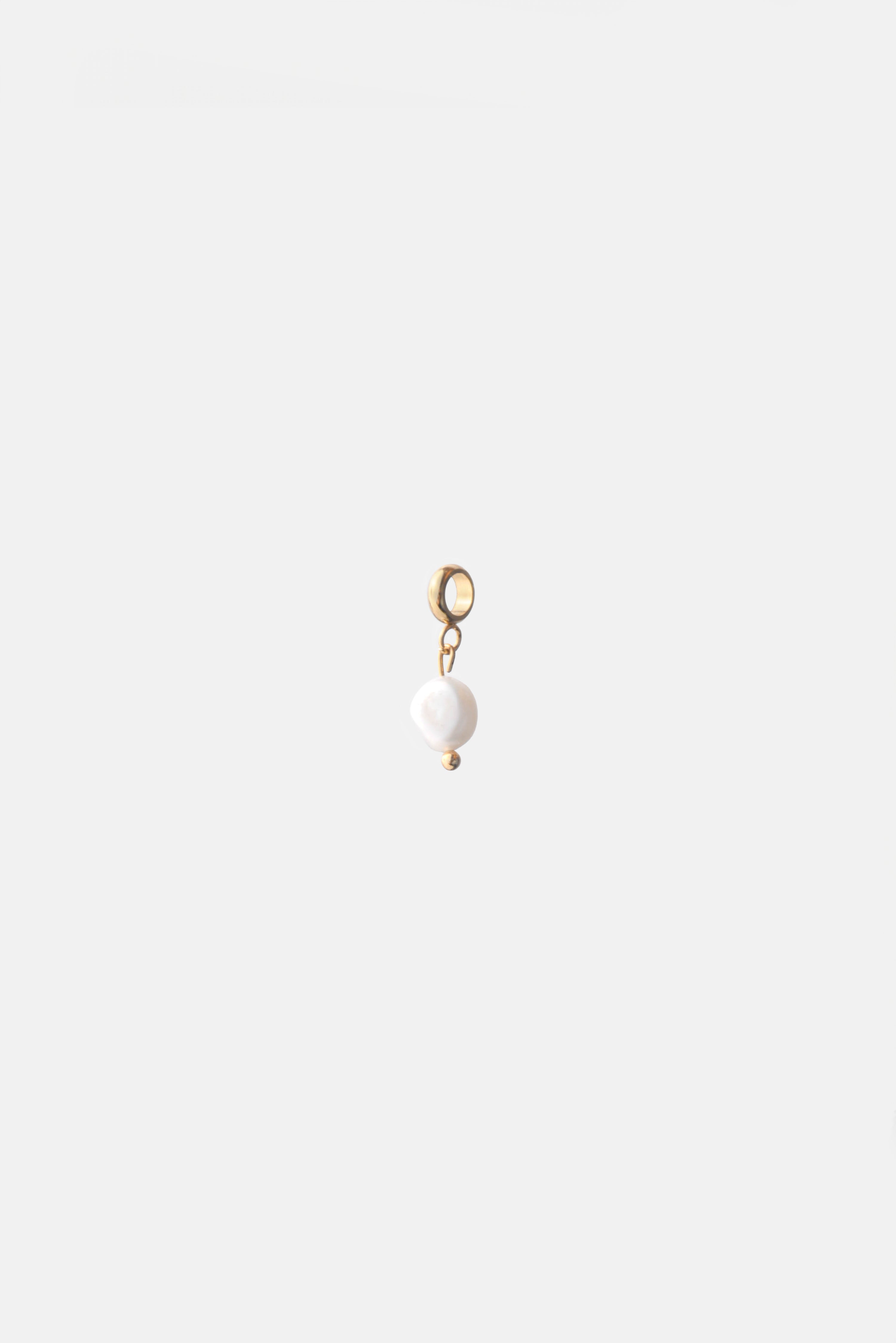 Charm Small Pearl