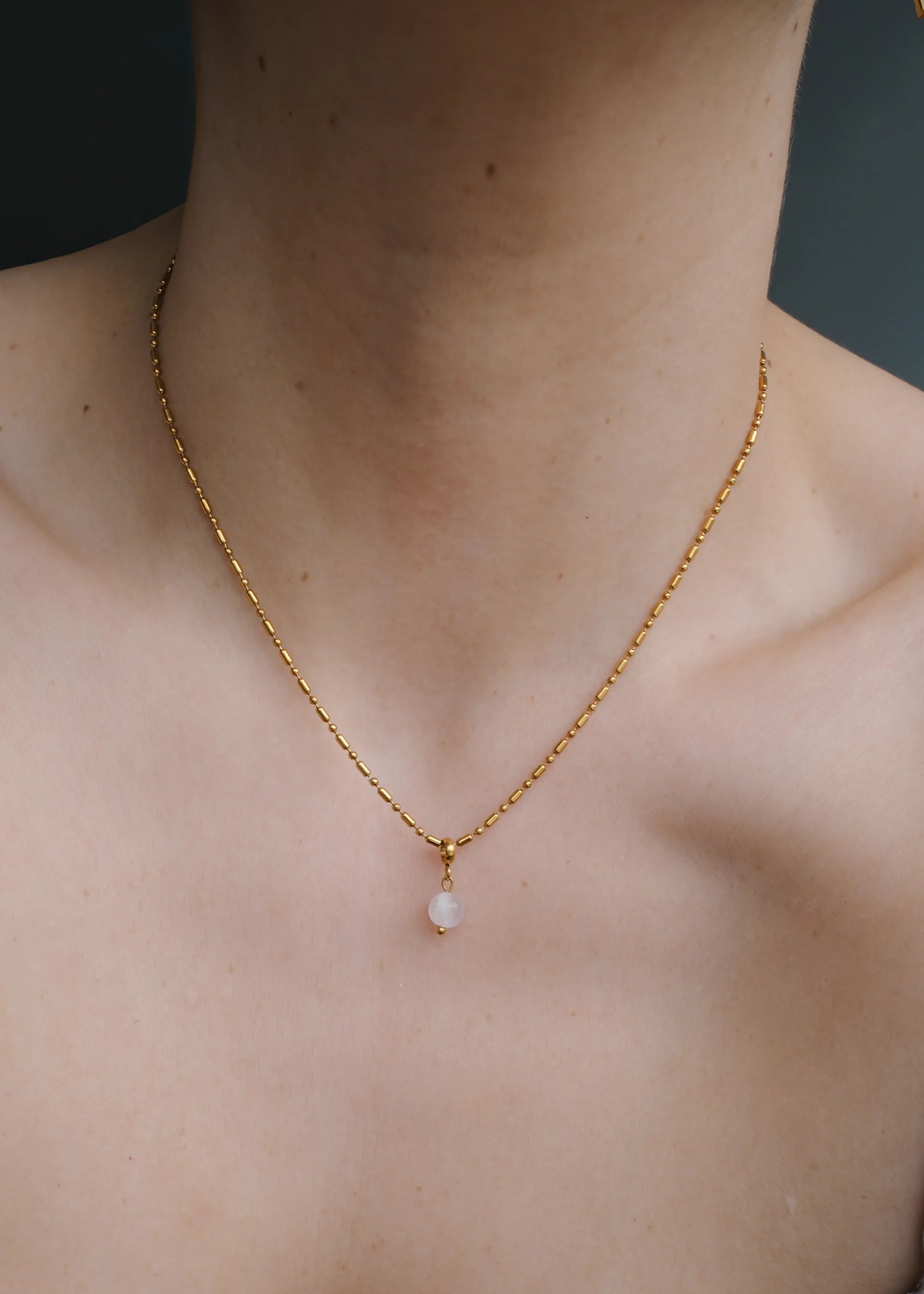 Collar Moonstone Charm