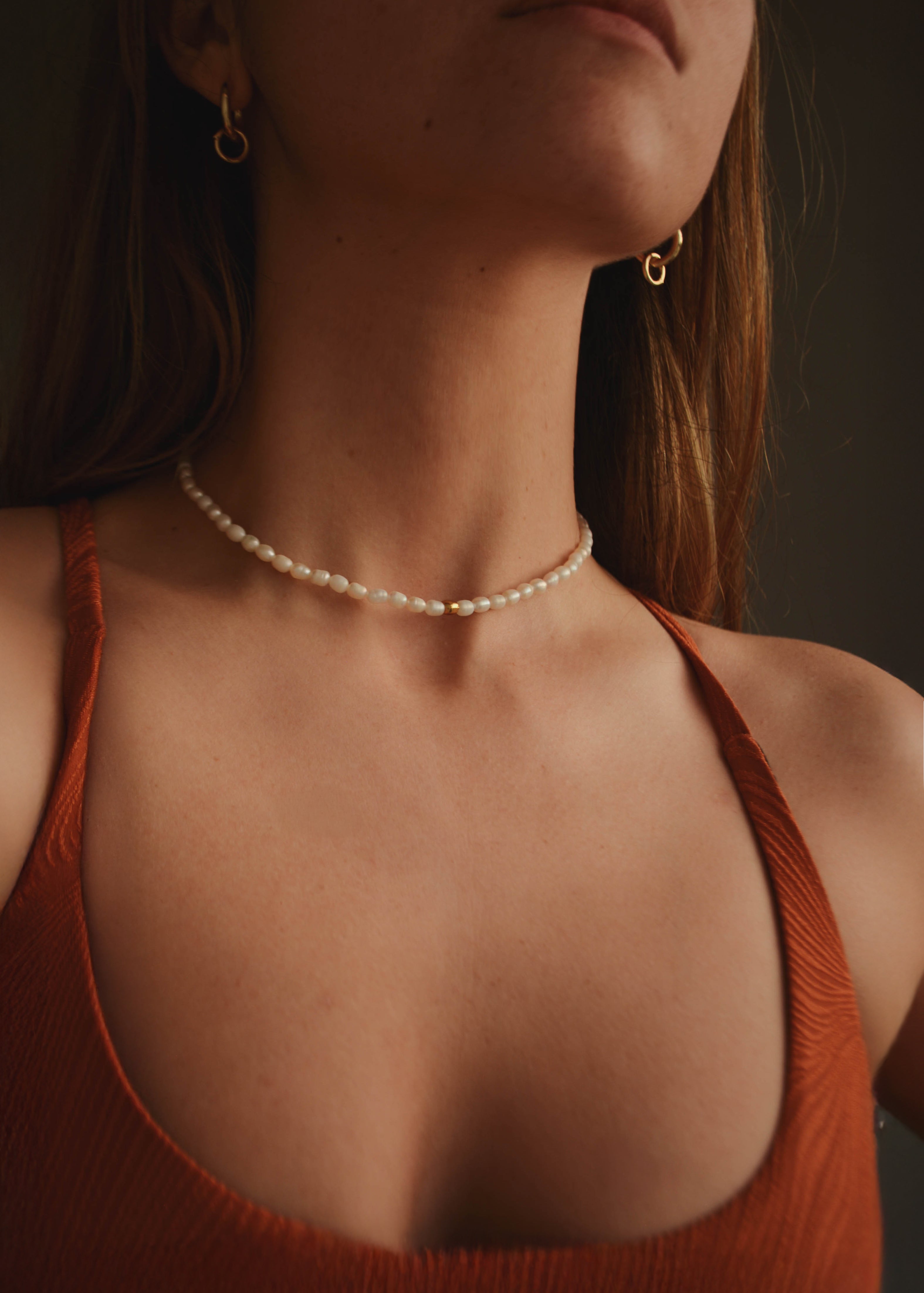 Collar Lily