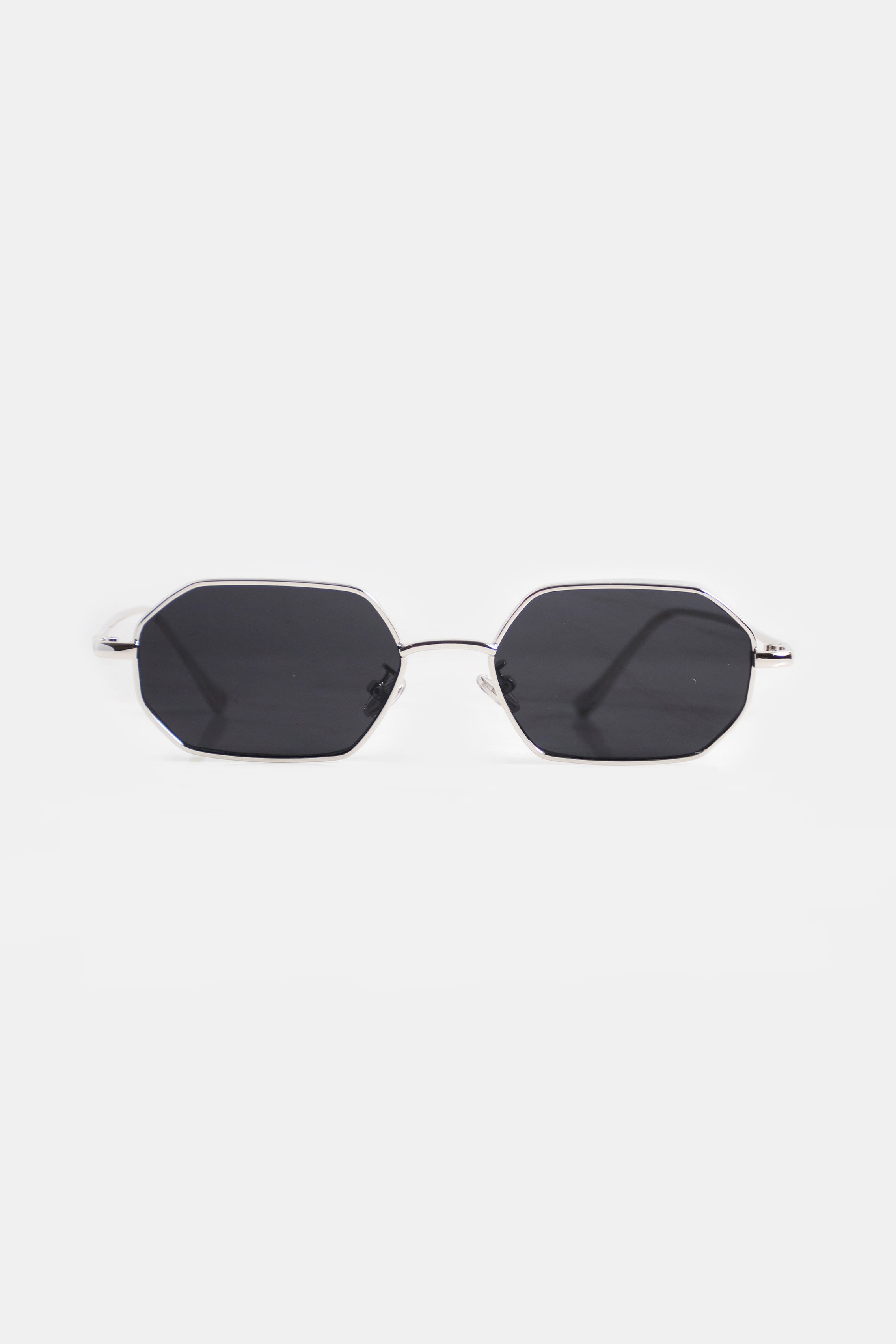 Neeve Sunnies Negras Marco Plateado