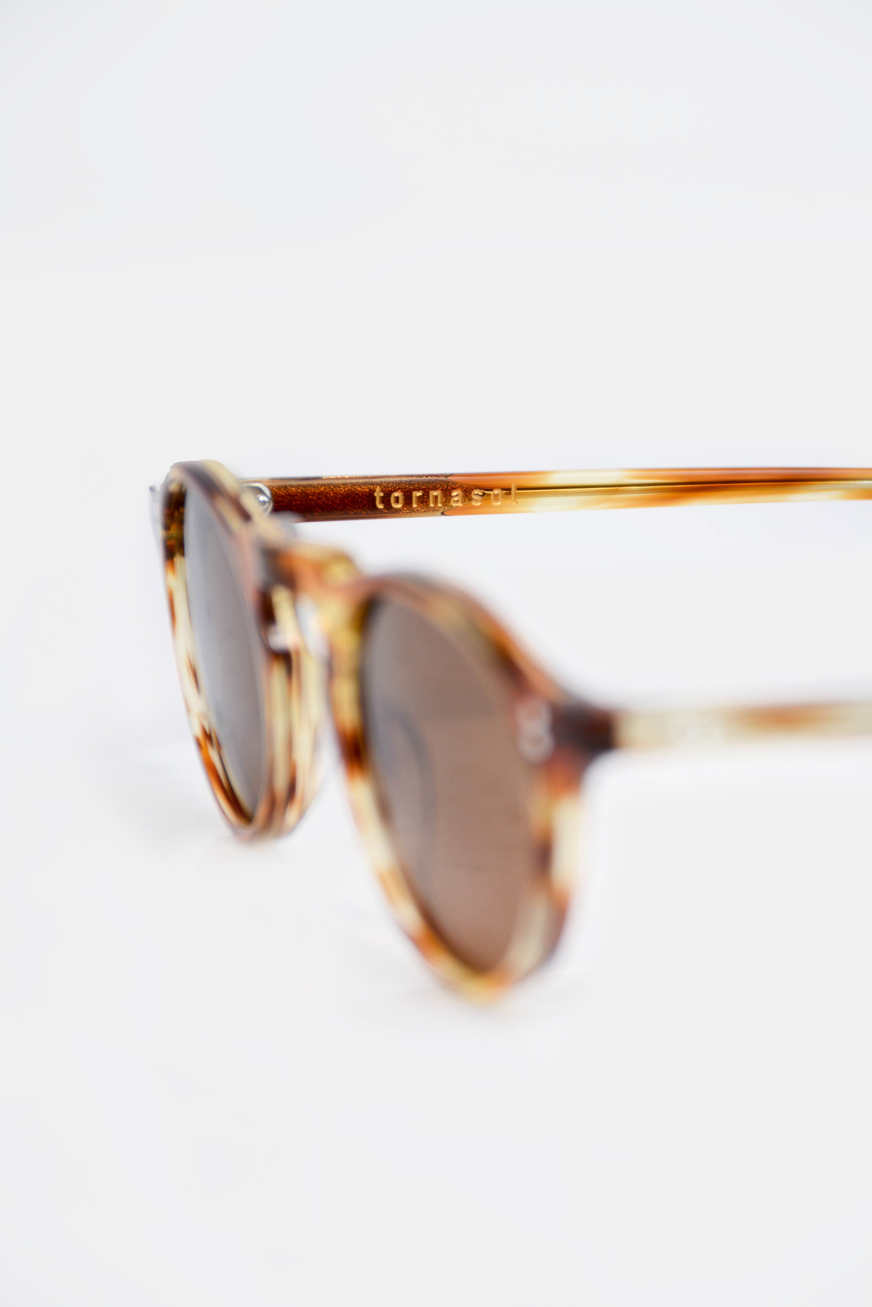 Addie Sunnies Tortoiseshell Gold