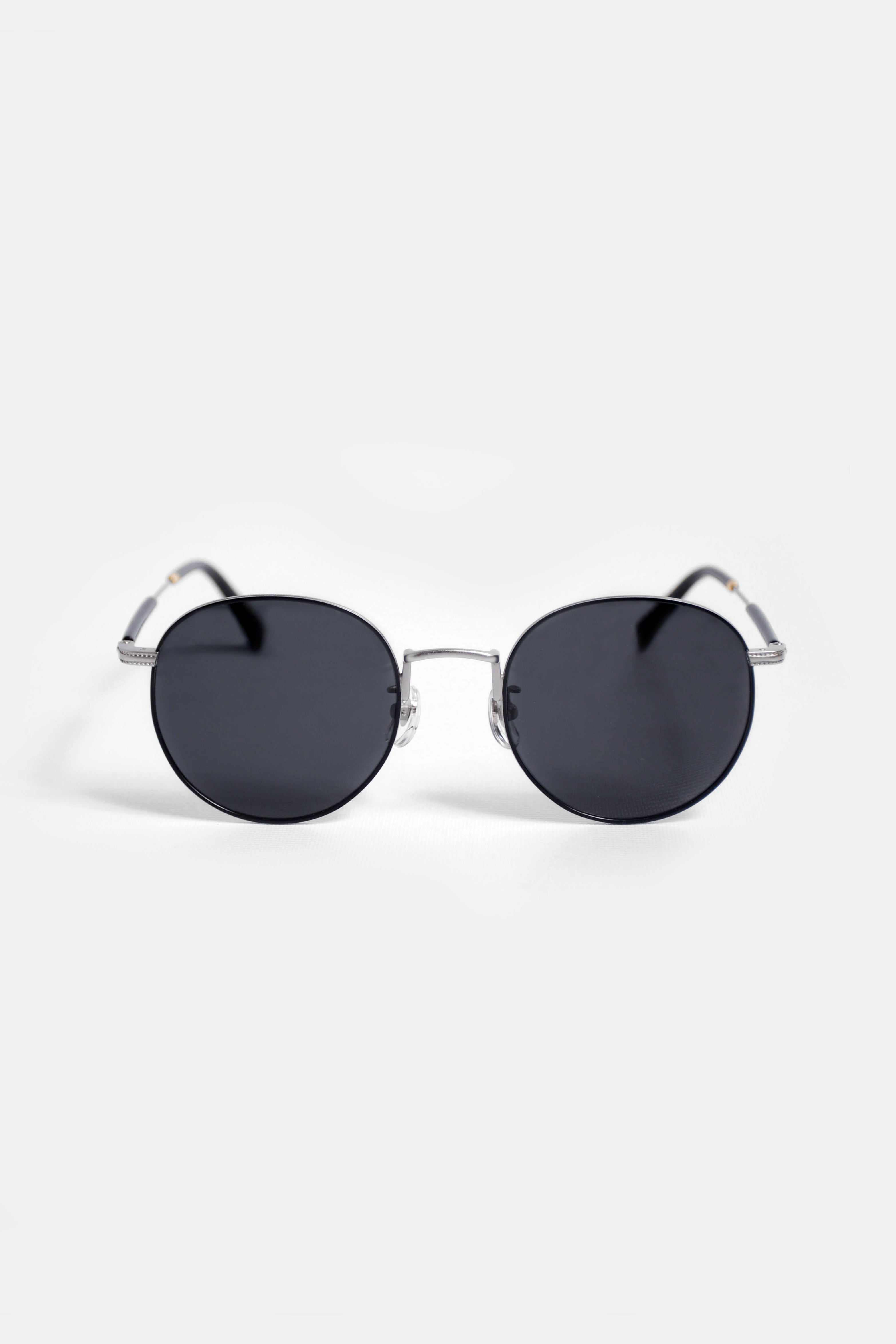 Danielle Sunnies Negro Plateado