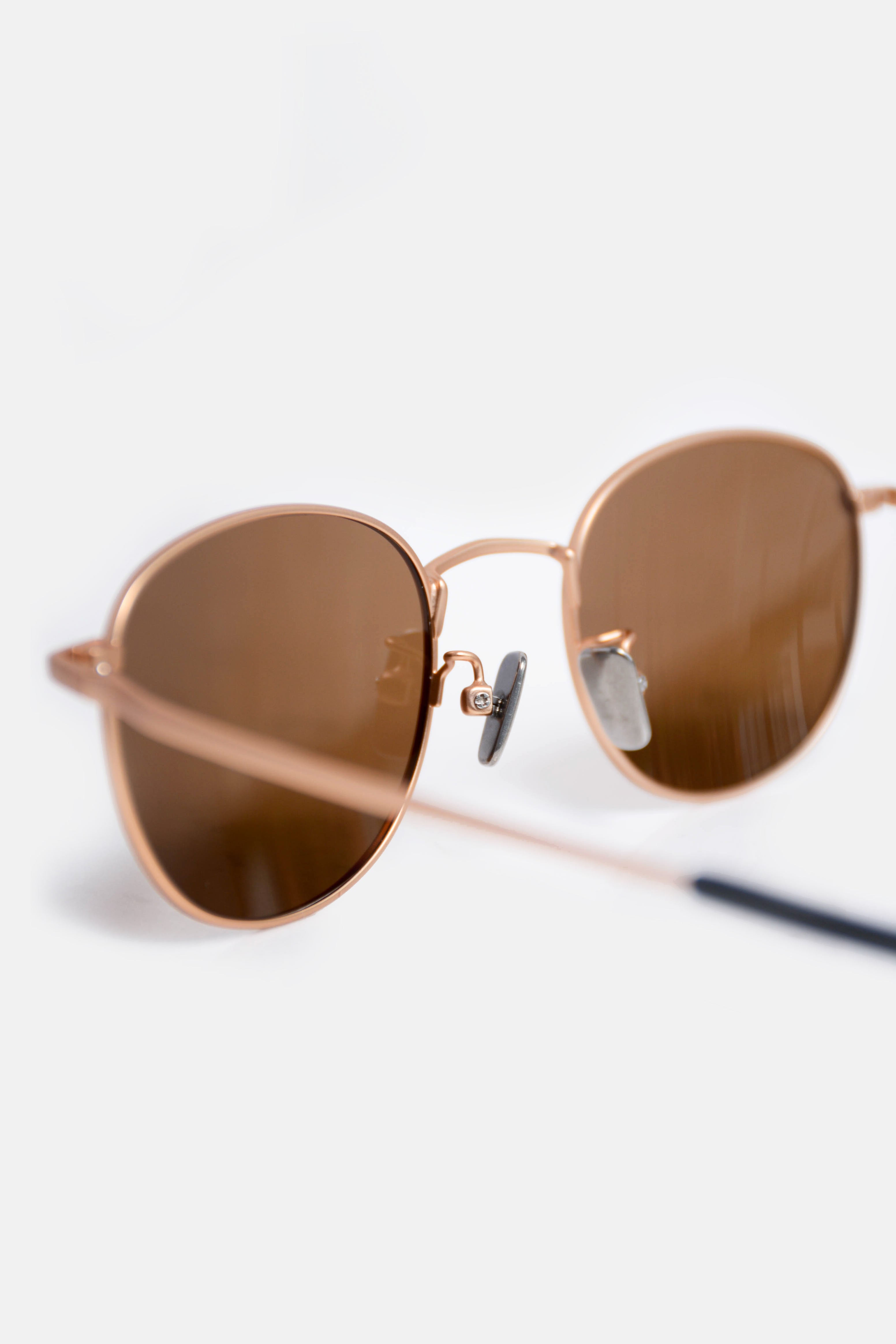 Elanor Sunnies Cafés