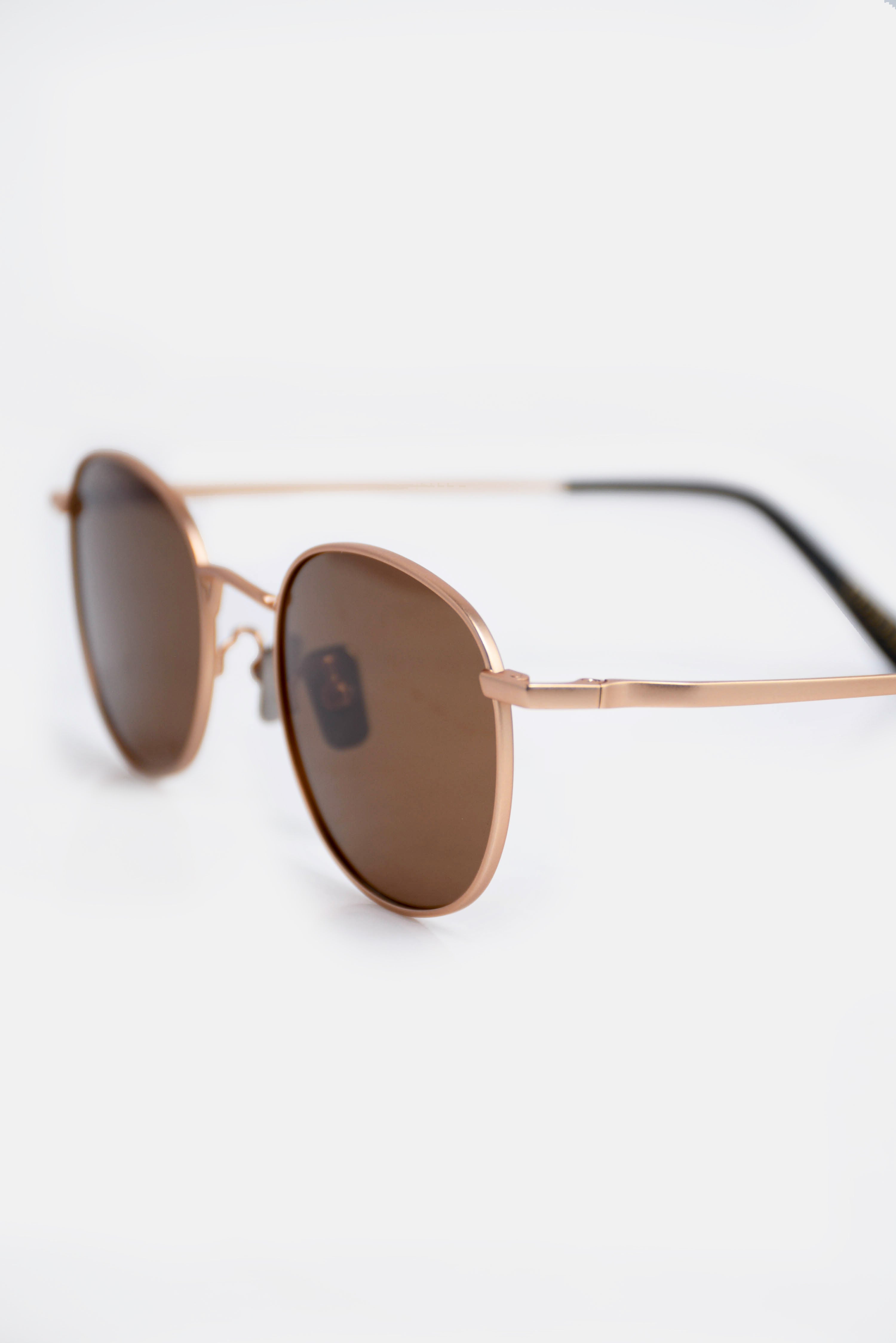 Elanor Sunnies Cafés