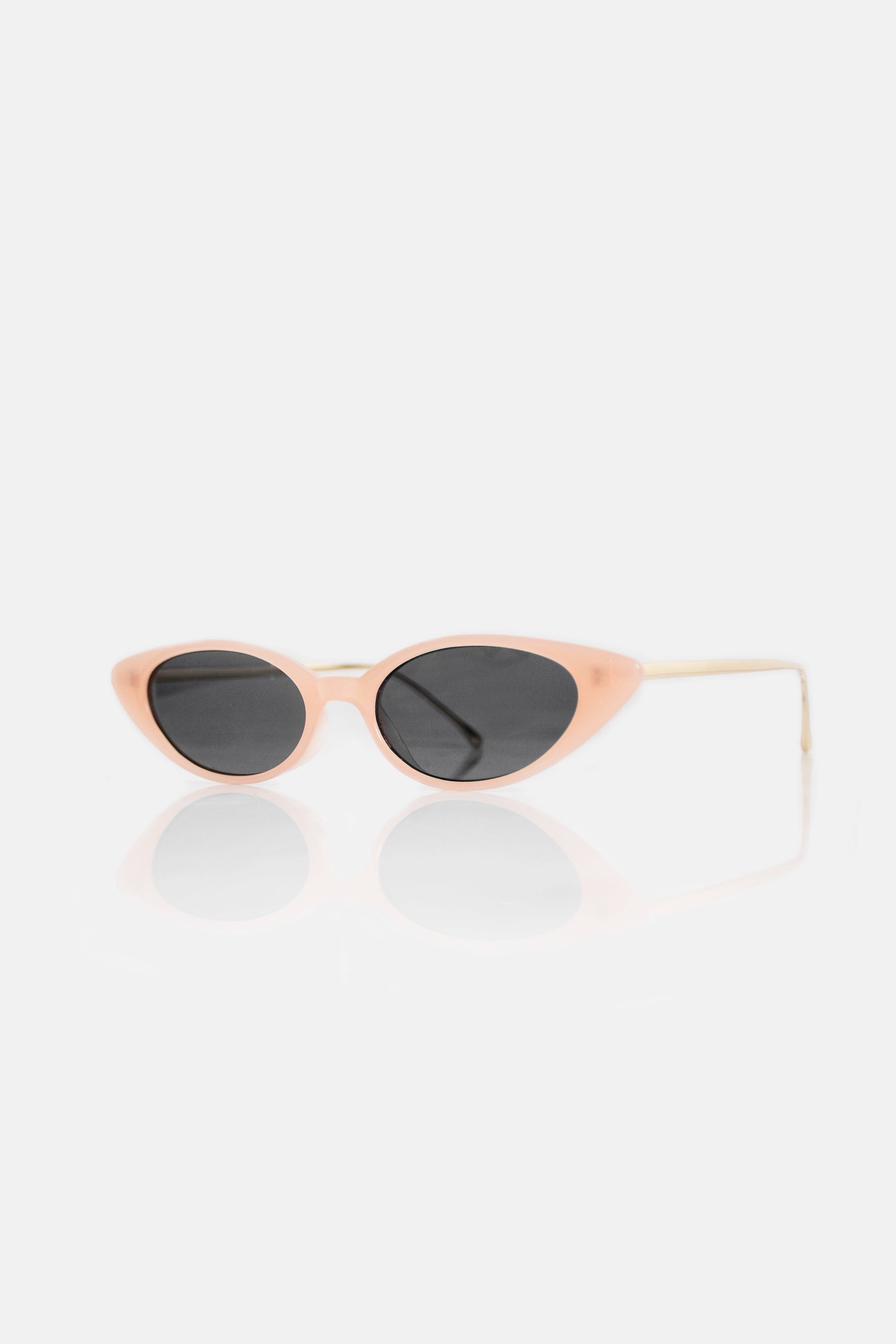 Mila Sunnies Peach