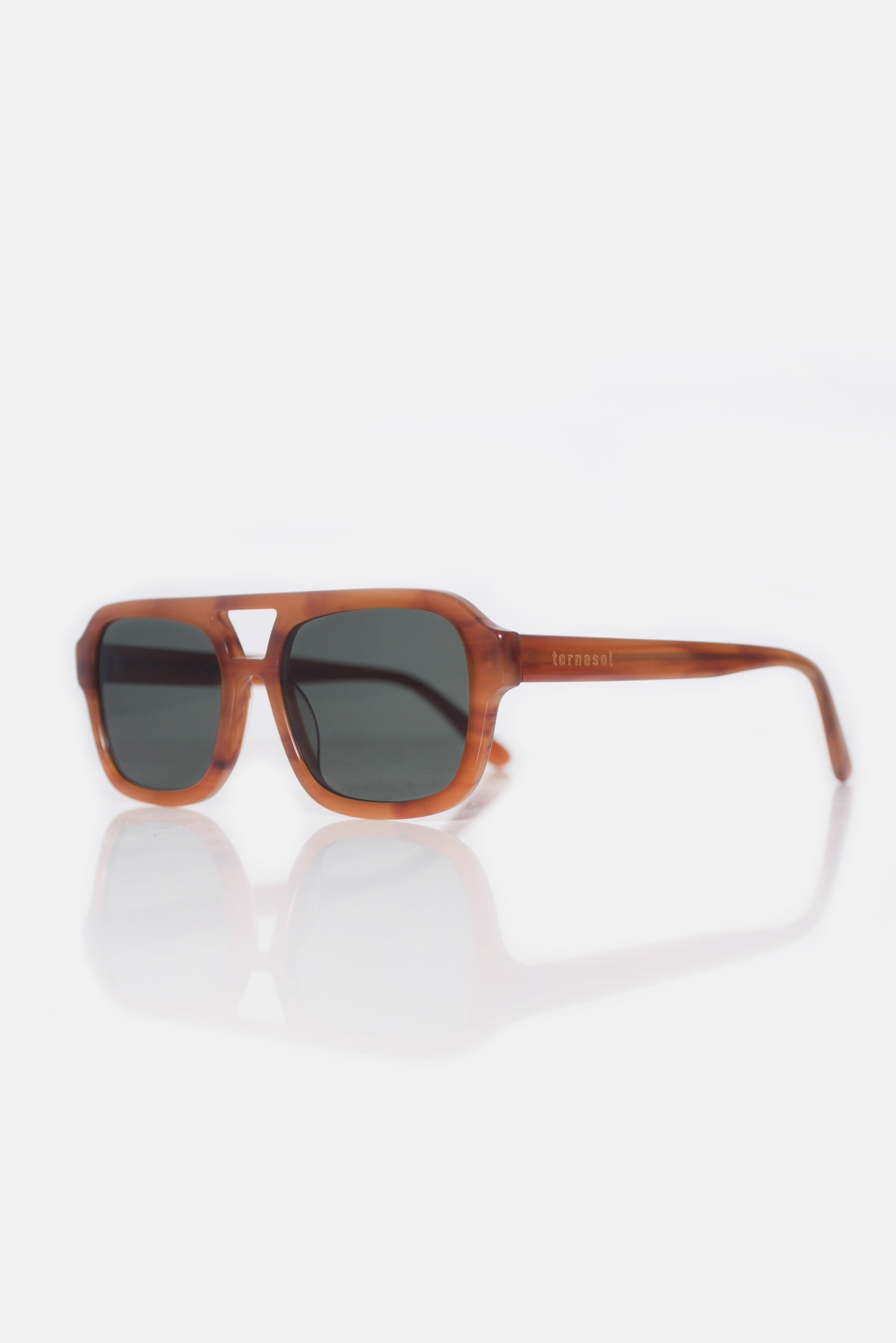 Val Sunnies Amber